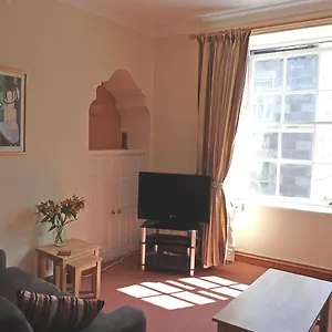 Apartment Skene Terrace, Aberdeen